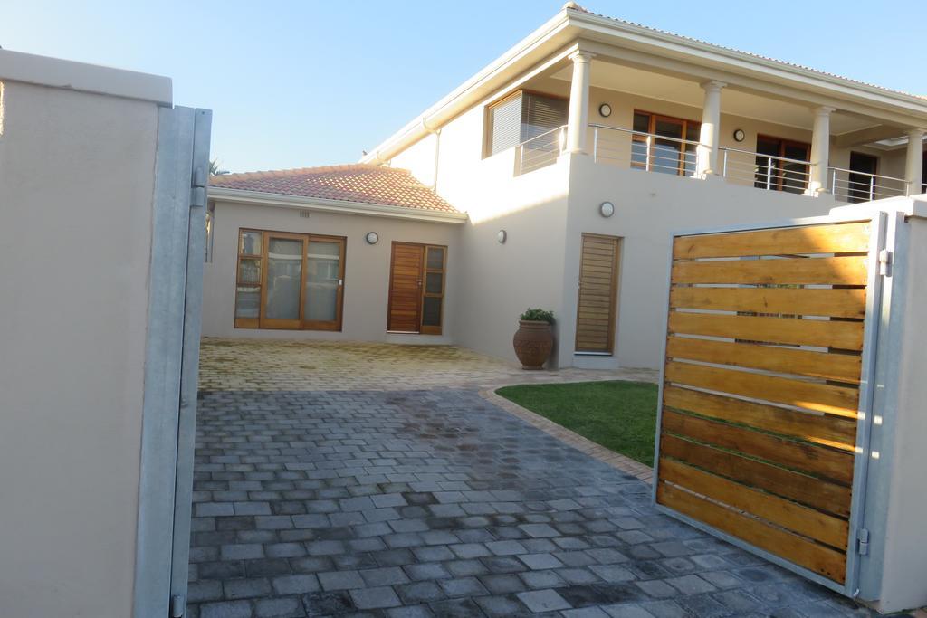 Waves Echo Apartment Bloubergstrand Exterior photo